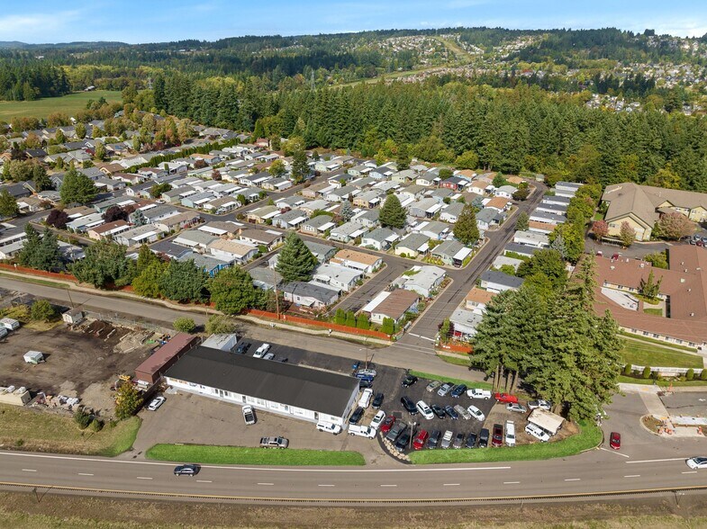 More Photos Of 18435 SW Pacific Hwy, Tualatin Auto Dealership For Lease