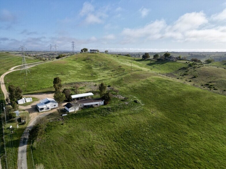 Primary Photo Of 3980 Linne Rd, Paso Robles Land For Sale