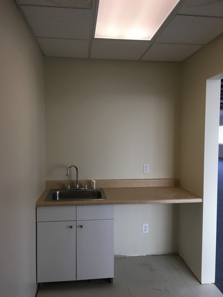 More Photos Of 69 Montauk Hwy, Copiague Loft Creative Space For Lease