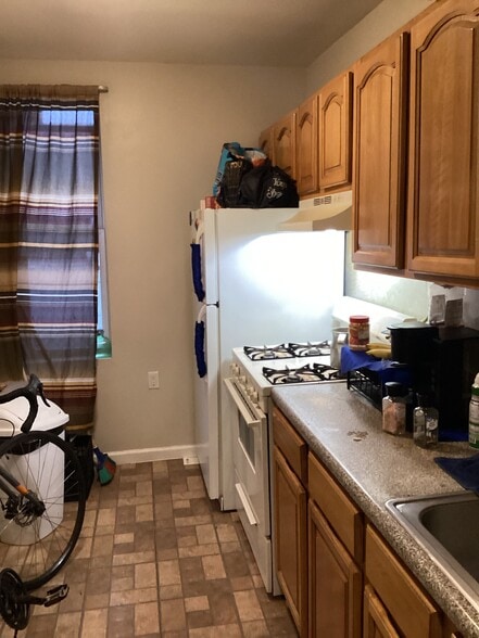 More Photos Of 2513 West St, Union City Apartments For Sale