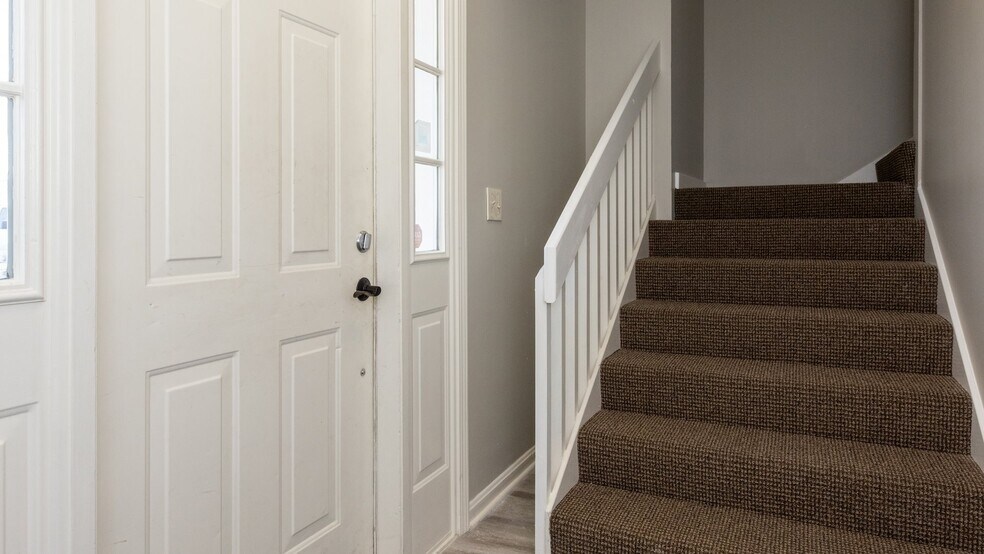 More Photos Of 2821 S Hurstbourne Pky, Louisville Medical For Sale