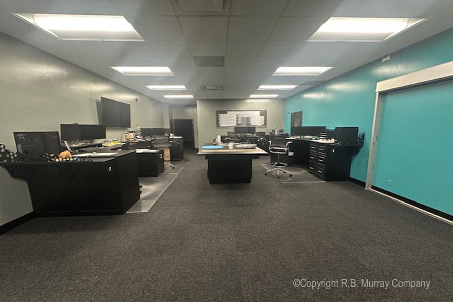 More Photos Of 820 N Cedarbrook Ave, Springfield Industrial For Sale