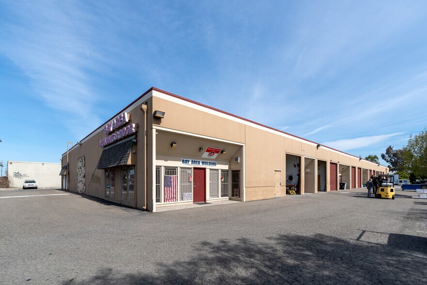 More Photos Of 4450 Enterprise St, Fremont Manufacturing For Sale
