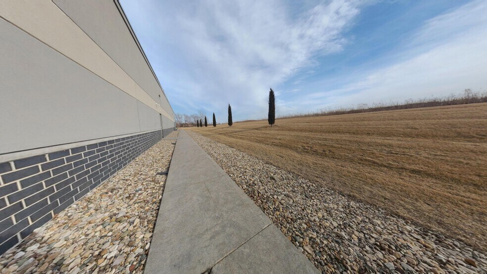 More Photos Of 1304 Technology Pky, Cedar Falls Office Residential For Lease