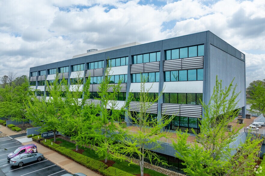 More Photos Of 301 Plus Park Blvd, Nashville Office For Lease