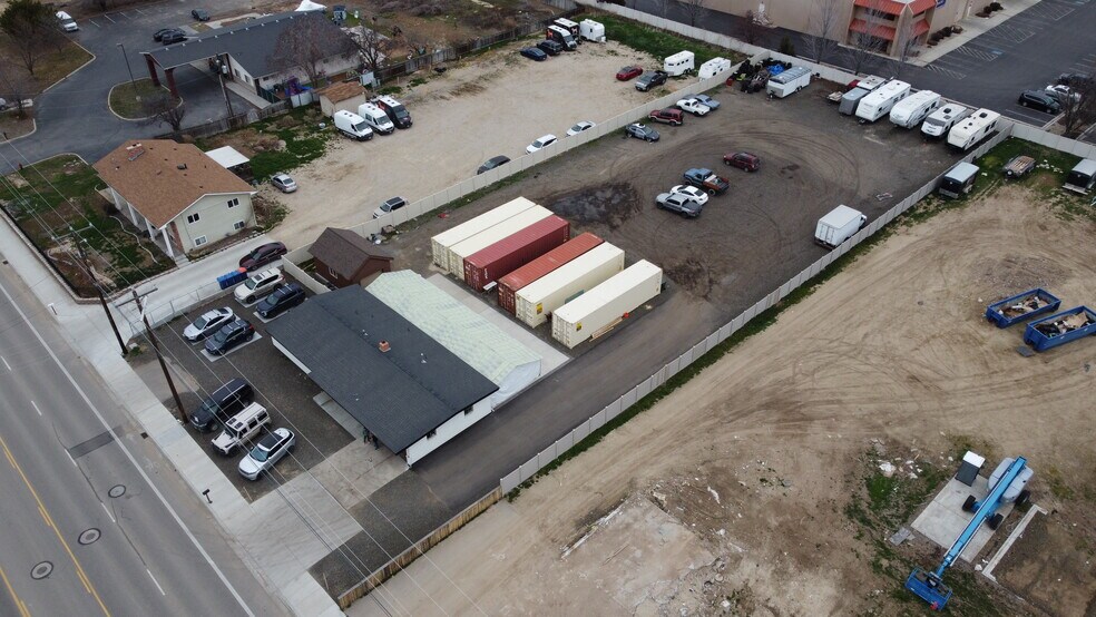 More Photos Of 330 N Linder Rd, Meridian Flex For Sale