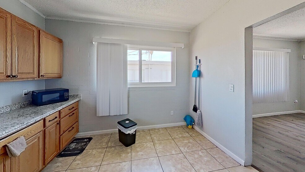 More Photos Of 2213 Sunrise Ave, Las Vegas Apartments For Sale