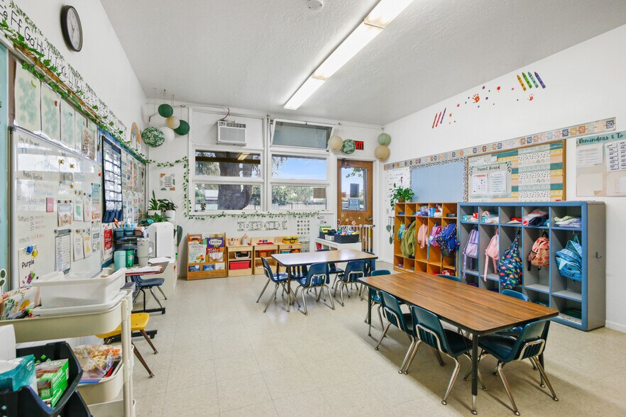 More Photos Of 2555 Santiago St, Santa Ana Schools For Sale