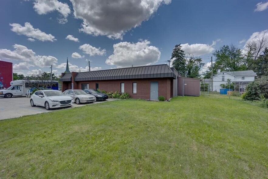 More Photos Of 2014 S Calhoun St, Fort Wayne Manufacturing For Lease
