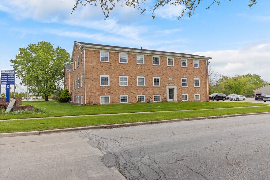 More Photos Of 2180 44th St SE, Kentwood Office For Sale