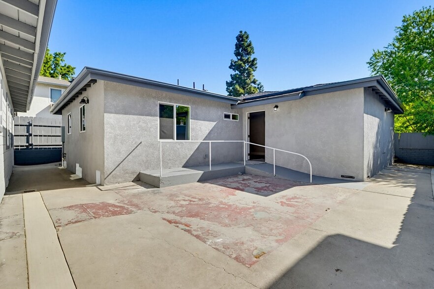 More Photos Of 2985 54th St, San Diego Specialty For Sale