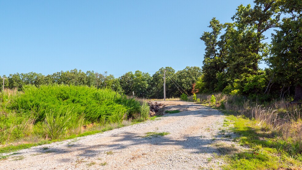 More Photos Of 1975 State Road NN, Climax Springs Warehouse For Sale