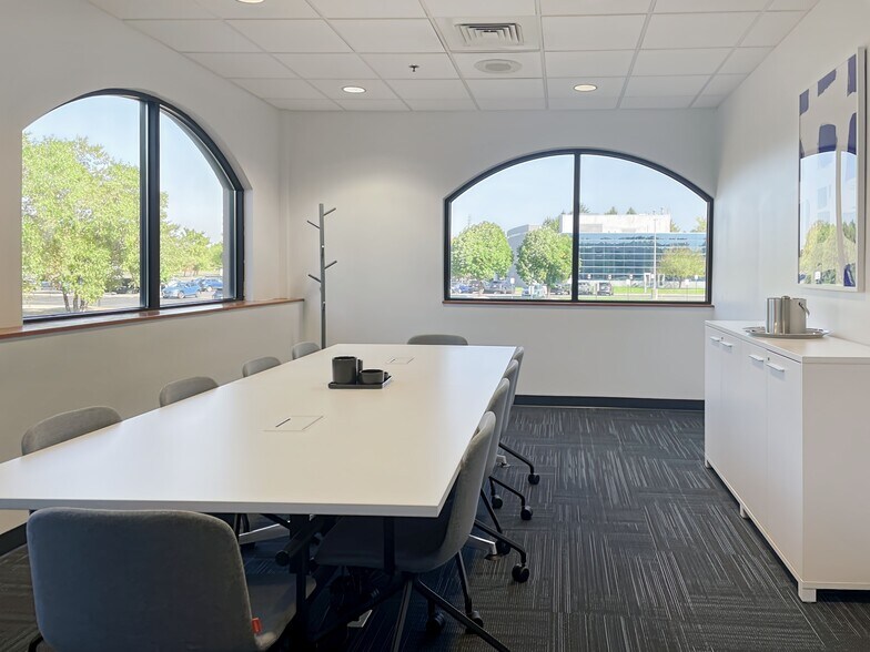 More Photos Of 4200 Fashion Square Blvd, Saginaw Medical For Sale