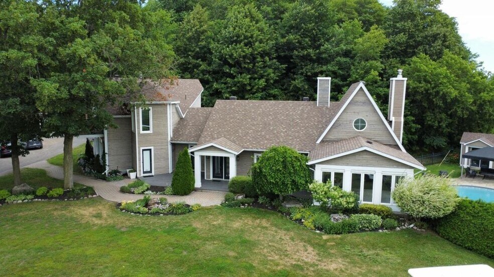 More Photos Of 153-155 Rang Sainte-Sophie, Oka Winery Vineyard For Sale