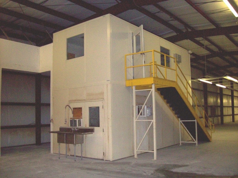 More Photos Of 56 S Dixie Hwy, Saint Augustine Warehouse For Lease