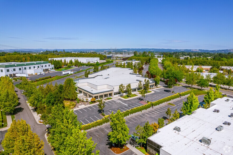 More Photos Of 3295 NE 83rd Ave, Hillsboro Unknown For Lease