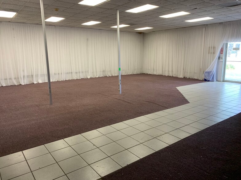 More Photos Of 2380-2400 SW 60th Way, Miramar Warehouse For Lease