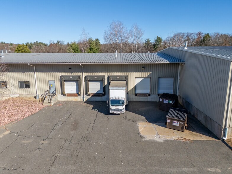 More Photos Of 6 Industrial Pky, Easthampton Manufacturing For Lease