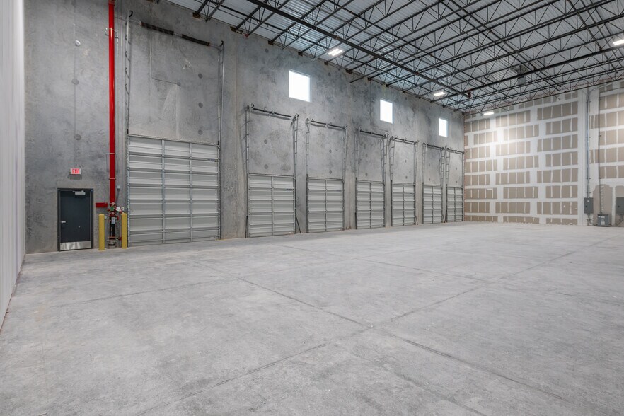 More Photos Of 2280 Lane Ave N, Jacksonville Unknown For Lease