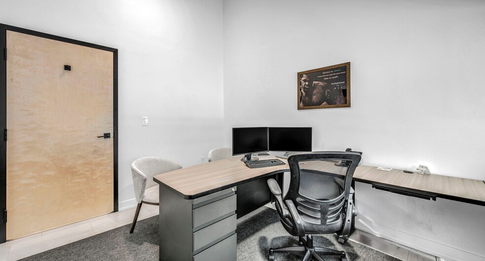 More Photos Of 1929 E Royalton Rd, Broadview Heights Office For Lease