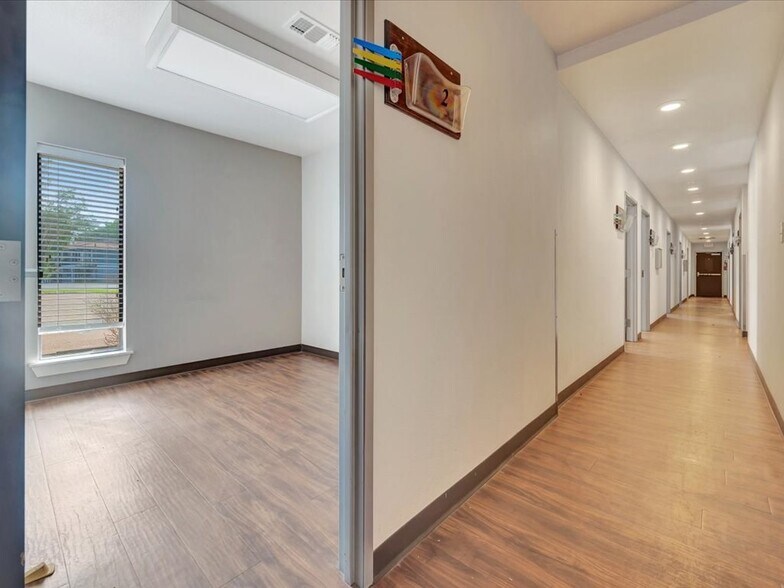 More Photos Of 1702 E Denman Ave, Lufkin Medical For Lease