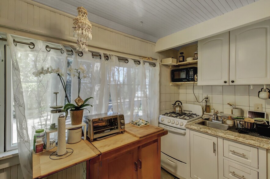 More Photos Of 153 Kenmass Ave, Auburn Apartments For Sale