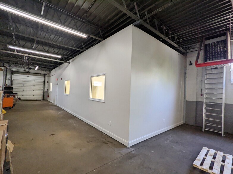 More Photos Of 286-290 Lodi St, Hackensack Warehouse For Sale