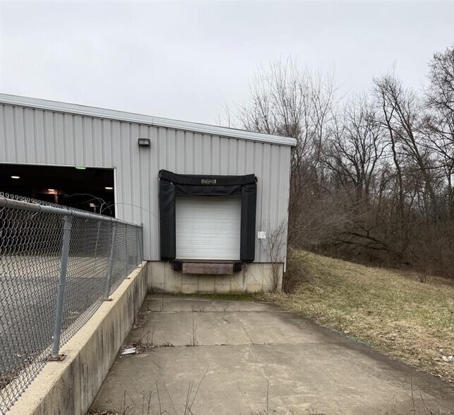 More Photos Of 54320 Pine Rd, South Bend Warehouse For Sale