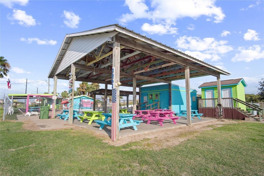 More Photos Of 2061 Highway 87, Port Bolivar Amusement Park For Sale