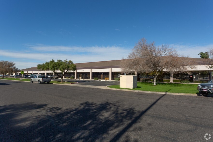 More Photos Of 3310-3334 W Flower St, Phoenix Warehouse For Lease