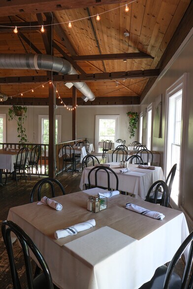 More Photos Of 202 Butler St, Saugatuck Restaurant For Sale