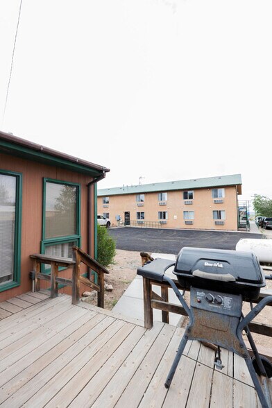 More Photos Of 605 4th Ave, Fort Garland Hotel For Sale