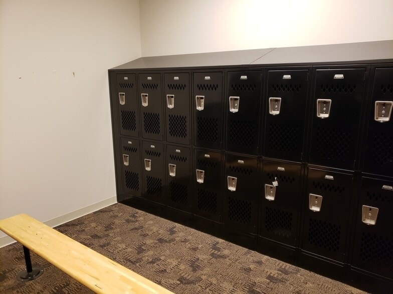 More Photos Of 3131 Spring Grove Ave, Cincinnati Warehouse For Lease