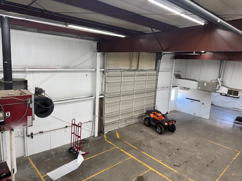 More Photos Of 1210 S El Paso St, Colorado Springs Warehouse For Lease