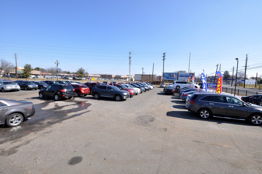 More Photos Of 1634 Nottingham Way, Hamilton Auto Dealership For Sale