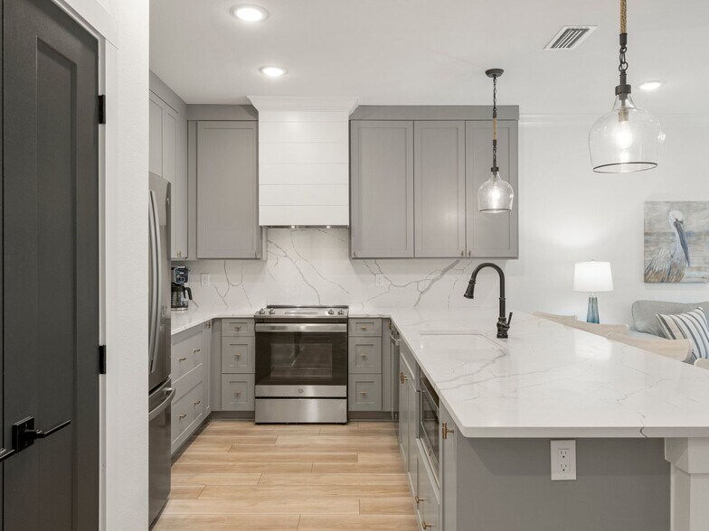 More Photos Of 2254 W Highway 98, Port Saint Joe Apartments For Sale