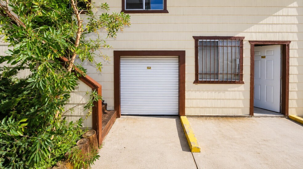 More Photos Of 35633 Highway 66, Daggett Warehouse For Sale