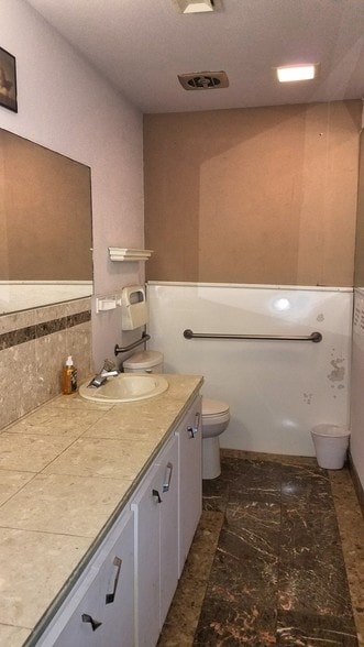 More Photos Of 801 S Decatur Blvd, Las Vegas Medical For Sale