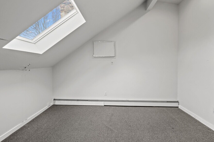 More Photos Of 863 State Rd, Princeton Medical For Lease