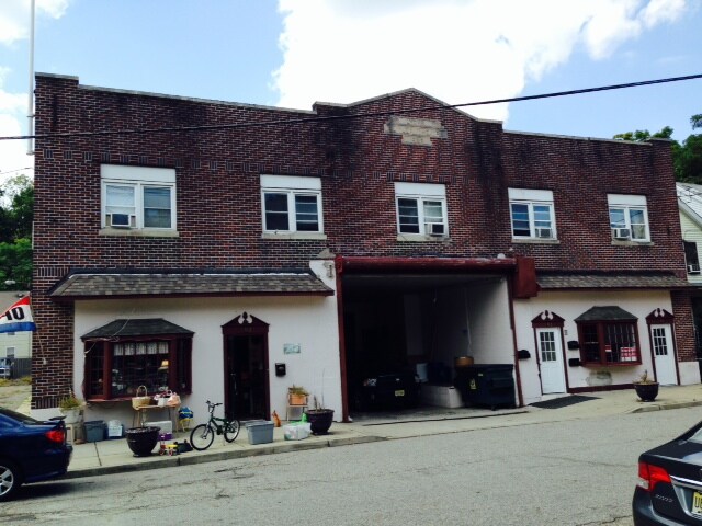 More Photos Of 103 Arch St, Butler Storefront Retail Residential For Sale