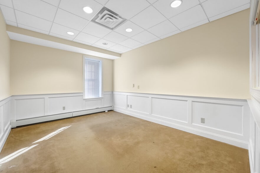 More Photos Of 36 Bergen St, Hackensack Loft Creative Space For Sale