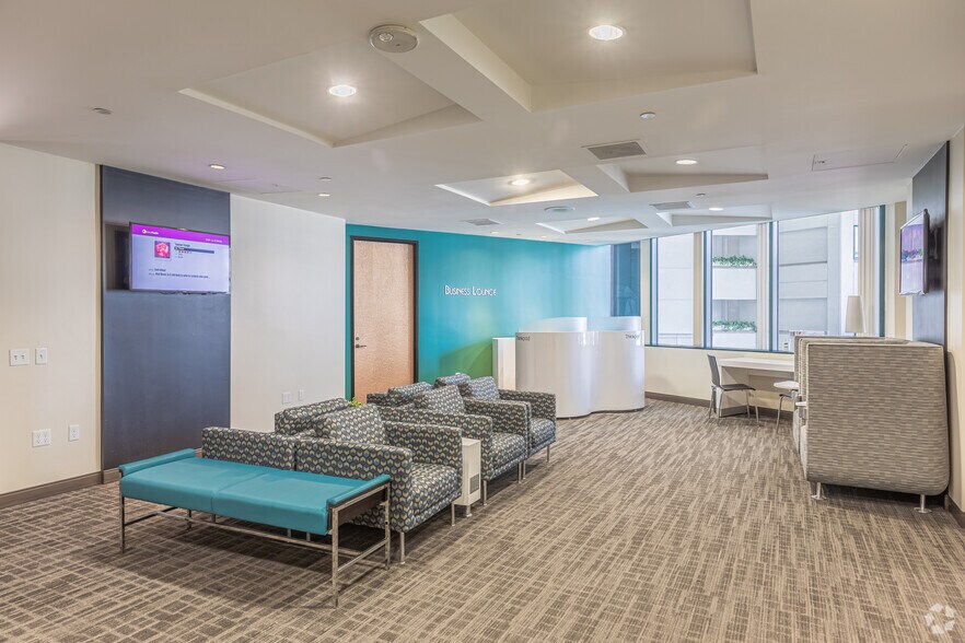 More Photos Of 402 W Broadway, San Diego Office For Lease