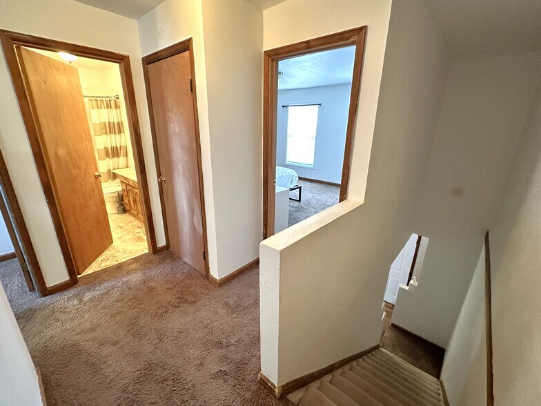 More Photos Of 309 8th St, Hugo Apartments For Sale