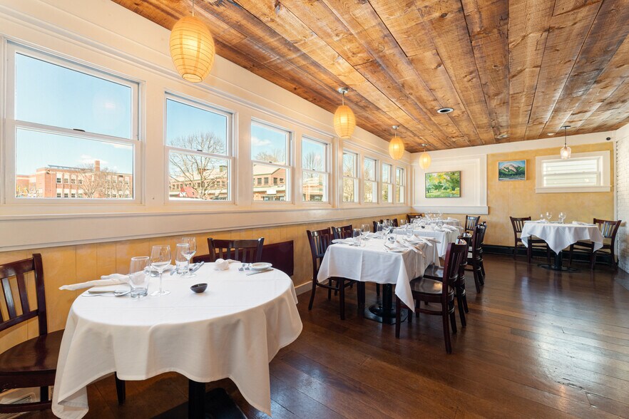 More Photos Of 14 Clark Point Rd, Southwest Harbor Restaurant For Sale