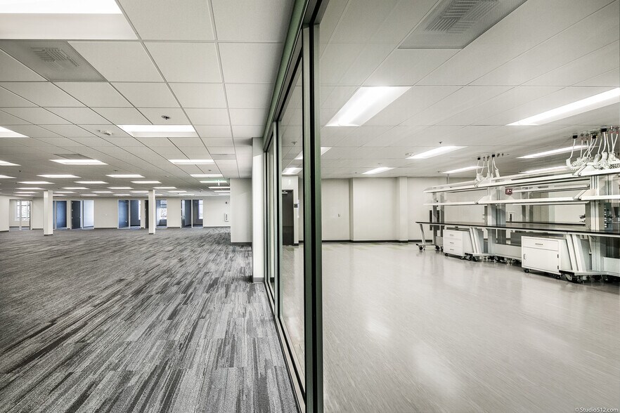 More Photos Of 3545-3575 John Hopkins Ct, San Diego Research And Development For Lease