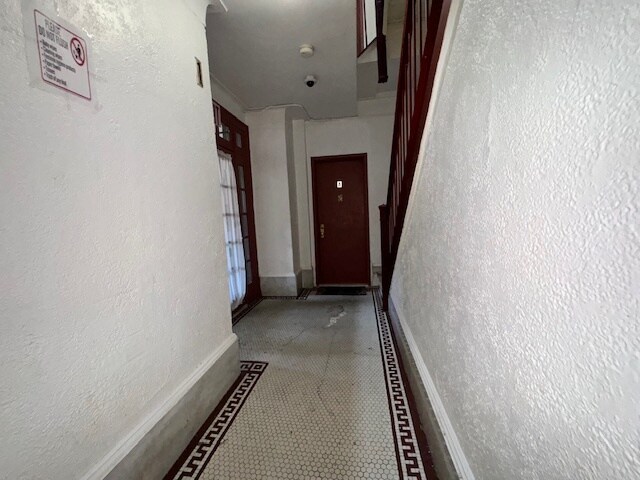 More Photos Of 3004 Cruger Ave, Bronx Apartments For Sale