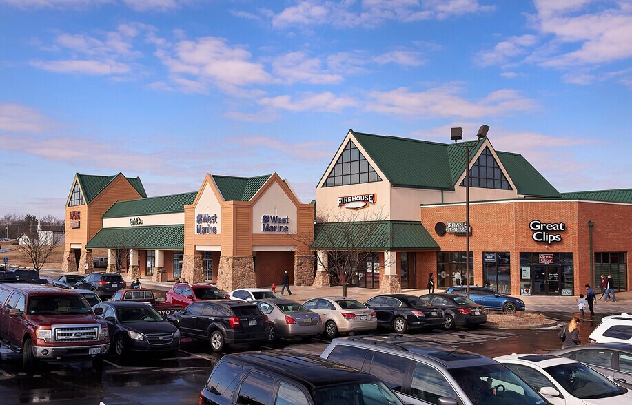 More Photos Of 1301-1355 S 5th St, Saint Charles Unknown For Lease