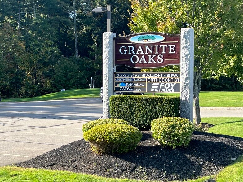 More Photos Of 127 Rockingham Rd, Windham Office For Lease