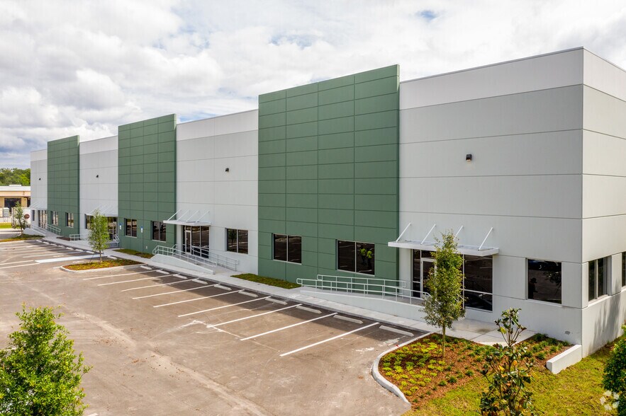 More Photos Of 3401 Mercy Star Ct, Orlando Unknown For Lease