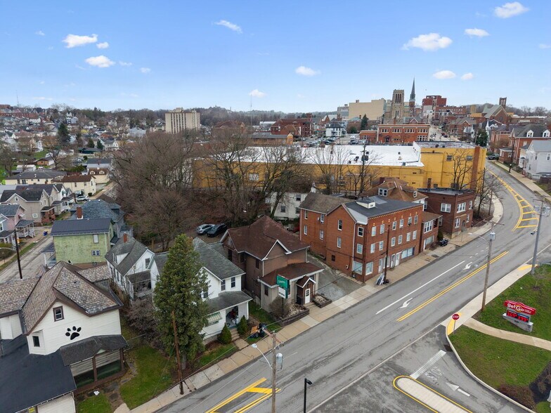 More Photos Of 534 S Main St, Greensburg Bar For Sale